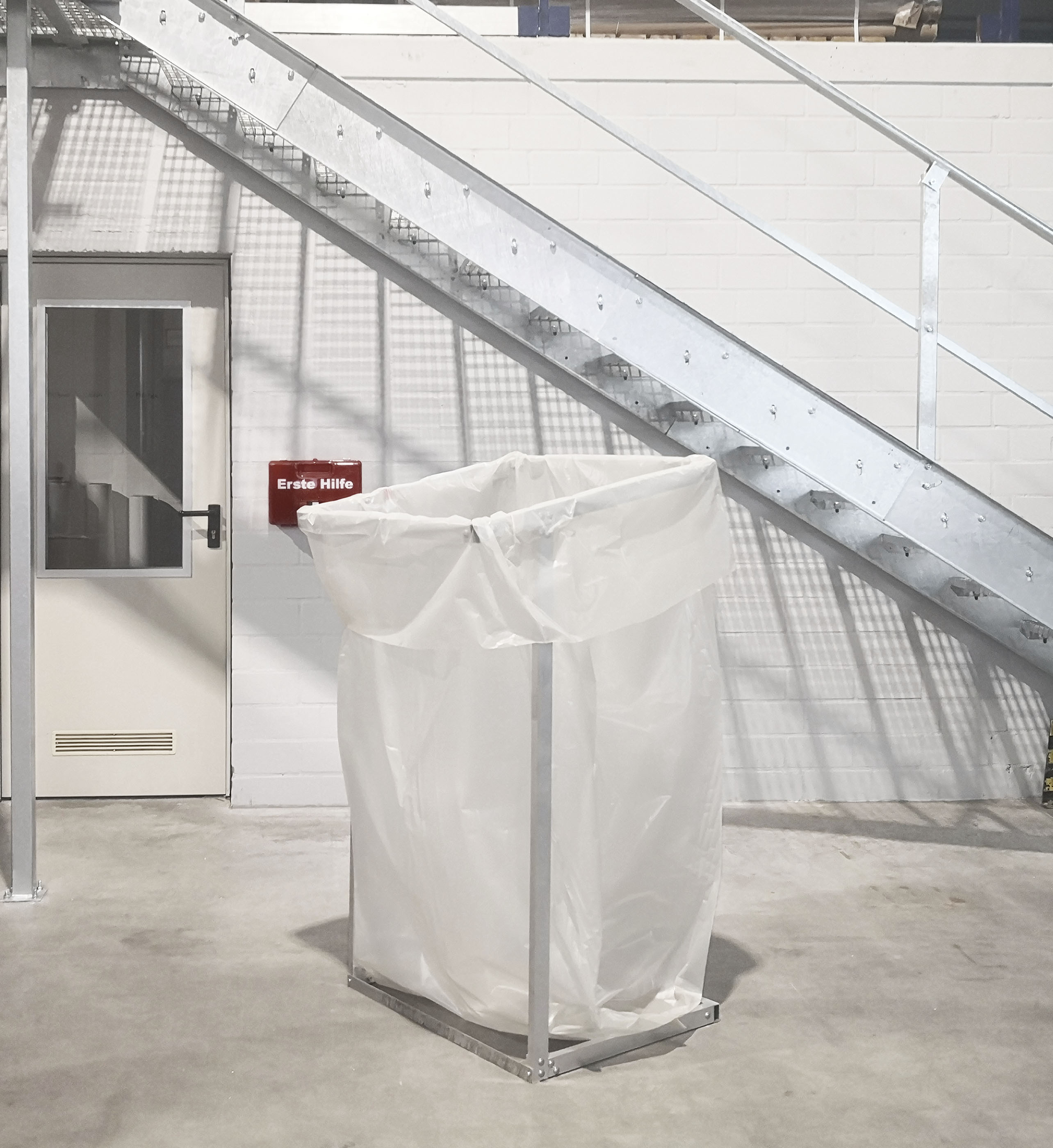 Entsorgungssäcke - 500 Liter Müllständer ohne Rollen