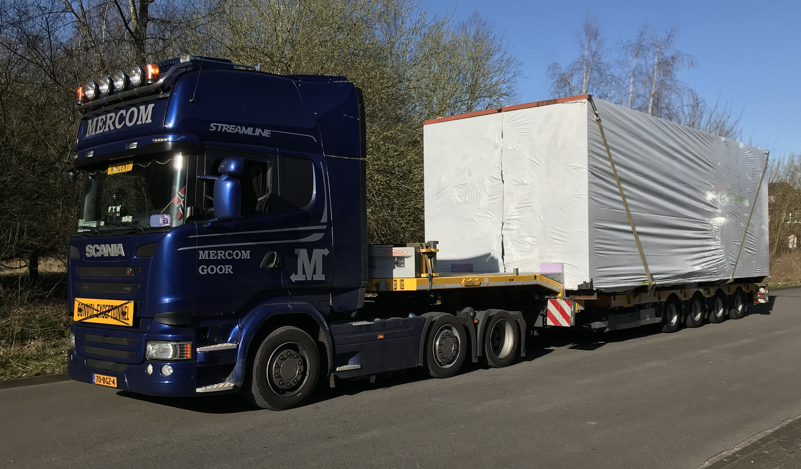 Abdeckhauben-fuer-Tieflader_polytec Abdeckhauben für Tieflader